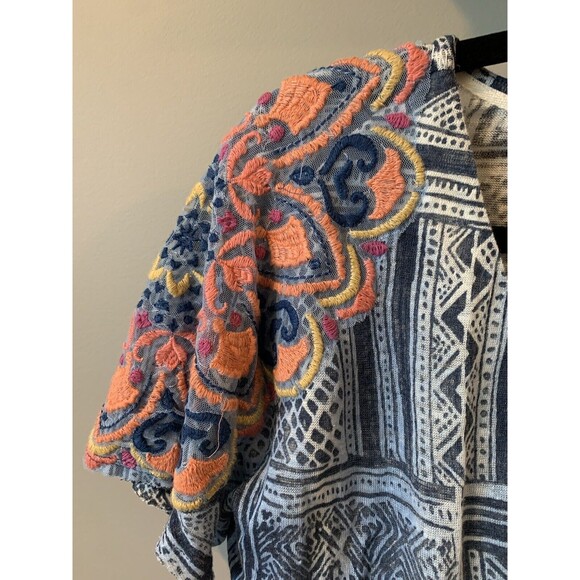 Sundance Boho 100% Linen Top Sz XS Short Sleeve V-neck Shirt Blue  Tapestries - Picture 4 of 10